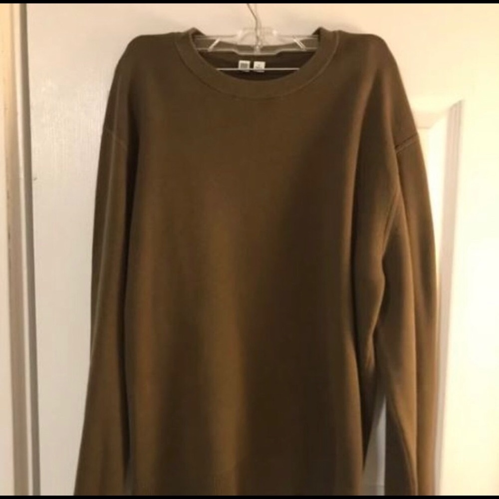 Uniqlo U Sweater